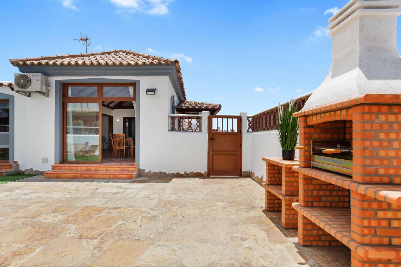 Villa Thomas Corralejo Exterior photo